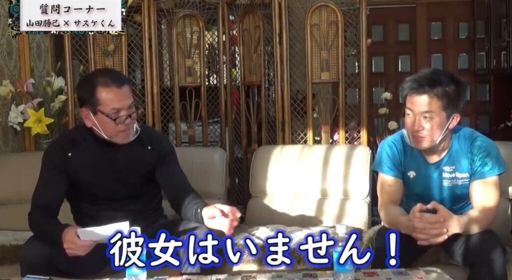 インタビューに答える森本裕介